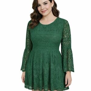 MY MICHELLE Size Small Emerald Green Lace Bell Sleeve Fit & Flare Mini Dress Y2K